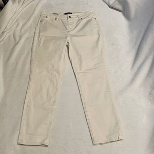 Slim ankle white jeans